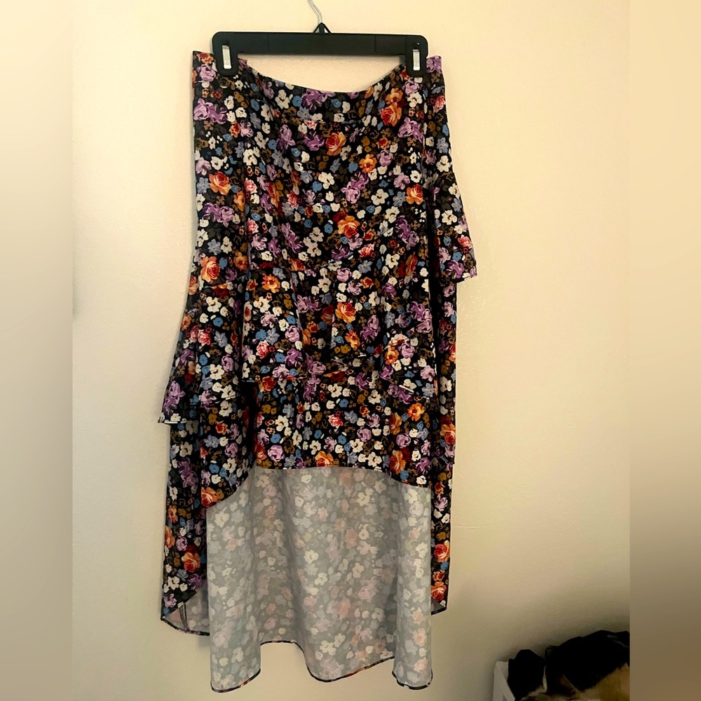 SHEIN Asymmetrical Floral Skirt